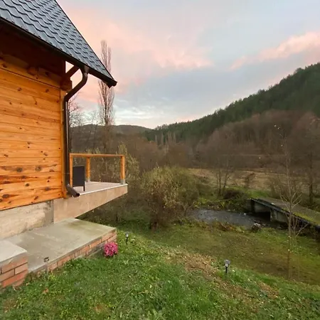 Lenka I Vagoncic Chalet