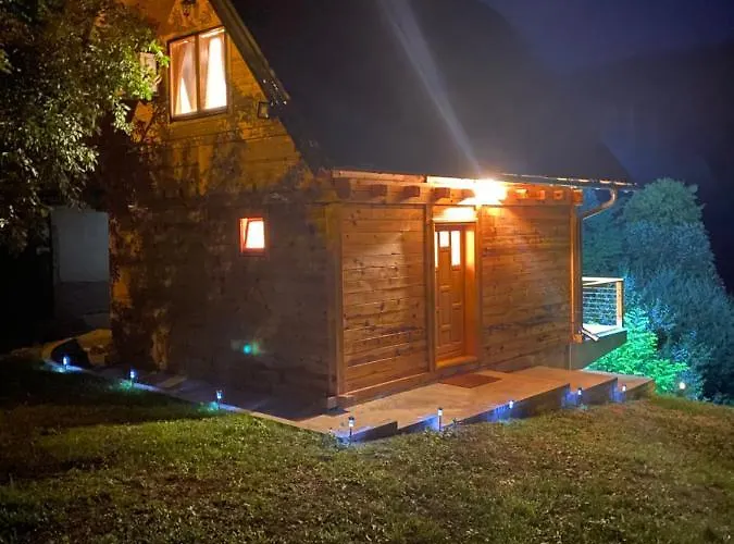 Lenka I Vagoncic Chaletu