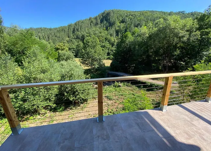 Lenka I Vagoncic Chaletu Mokra Gora