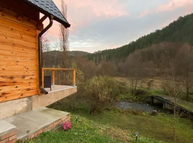 Lenka I Vagoncic Chaletu