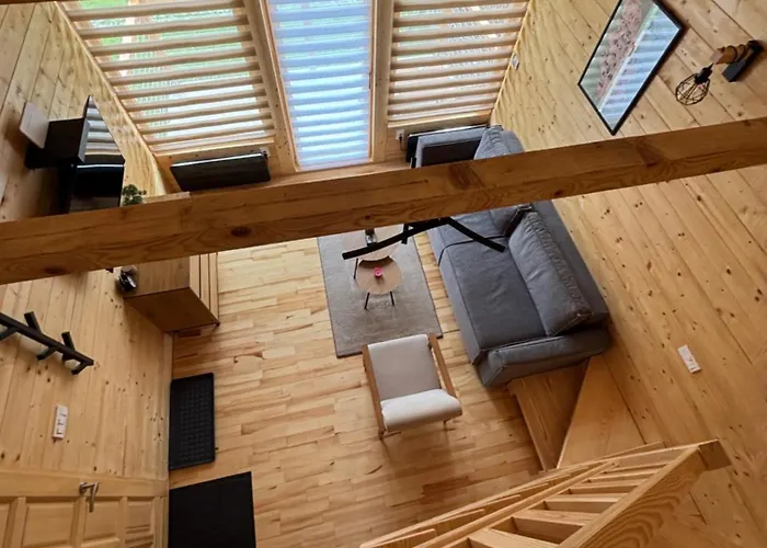 Lenka I Vagoncic Chaletu *